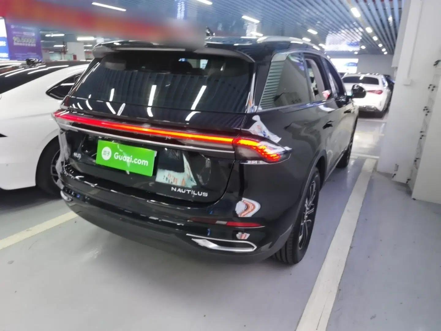 Lincoln Nautilus 2023 2.0T All-Wheel-Drive Luxury Edition — миниатюра 6