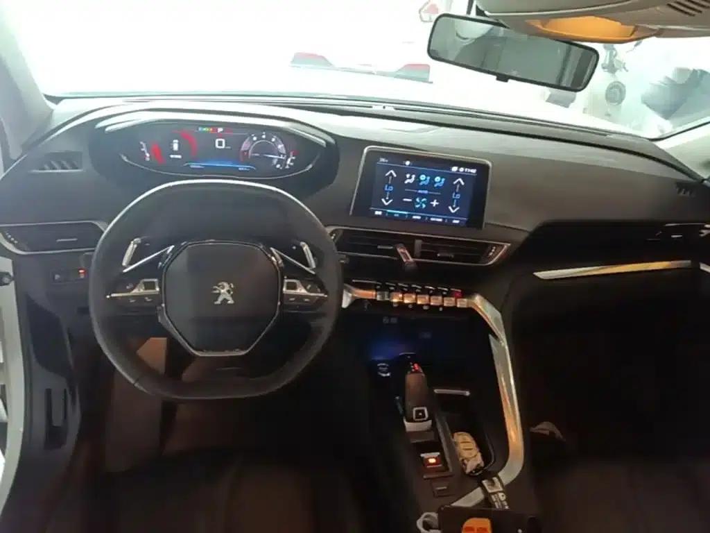 Peugeot 4008 2019 360THP Pioneer Edition — миниатюра 10