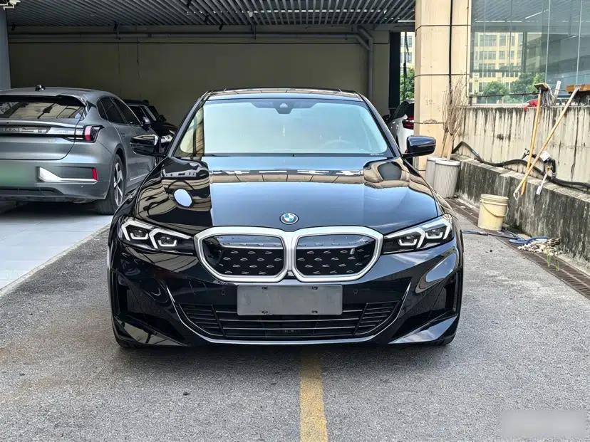 BMW i3 2022 eDrive 35 L — миниатюра 16