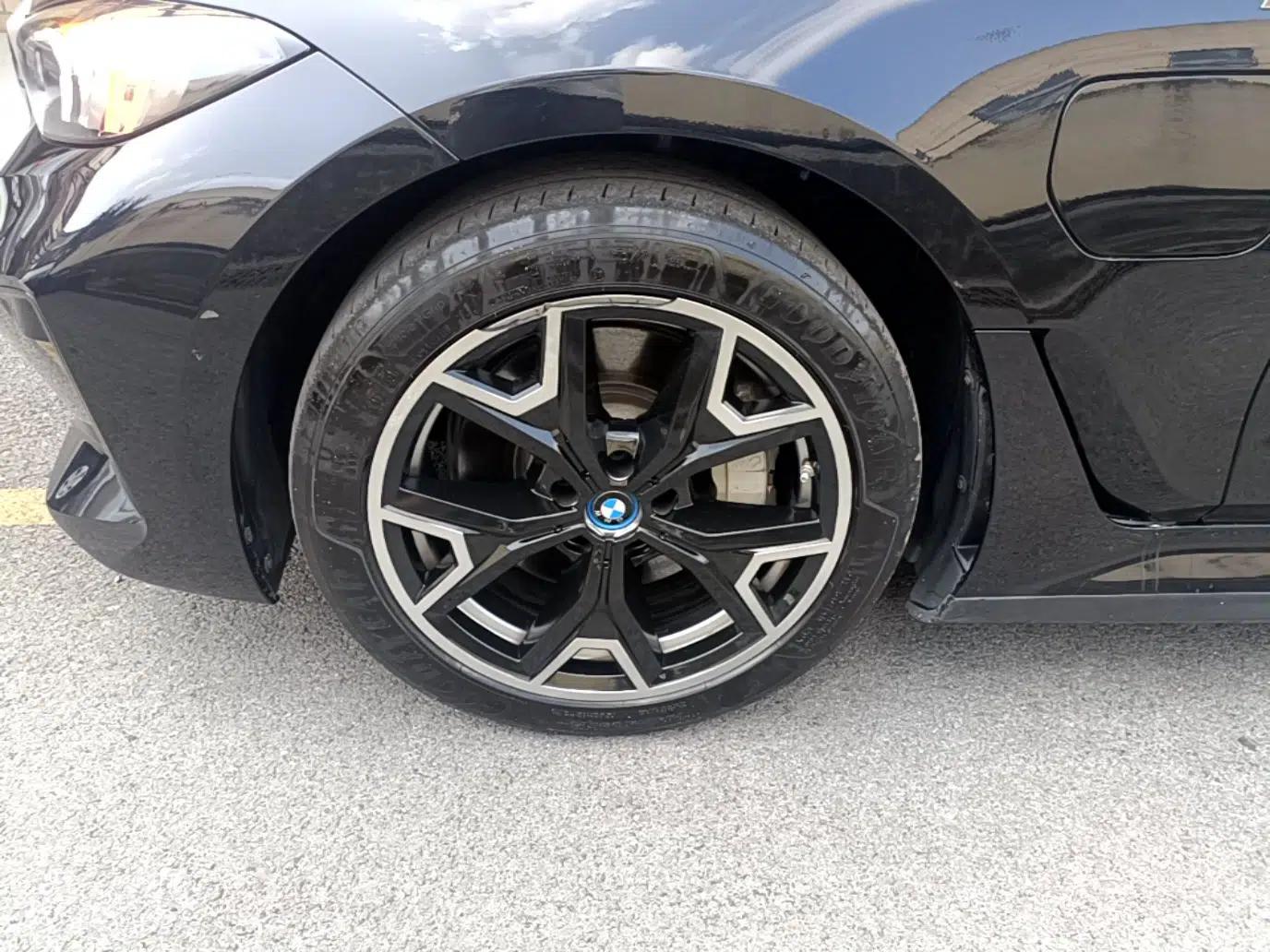 BMW i3 2022 eDrive 35 L — миниатюра 10