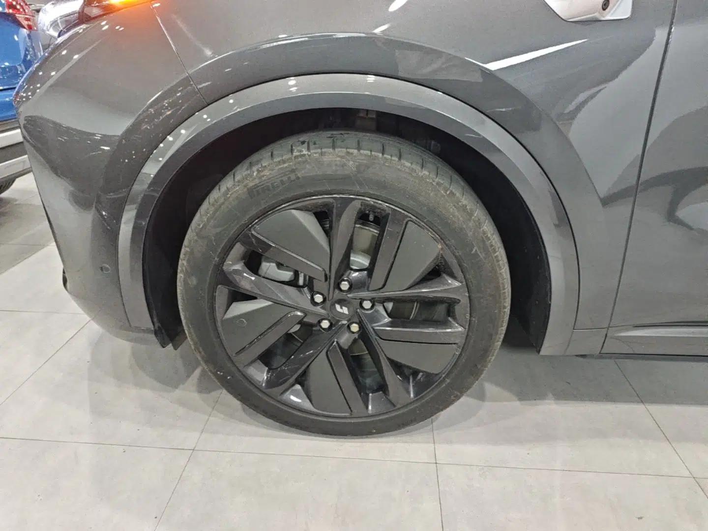 Li Auto L9 2022 Max model — миниатюра 10