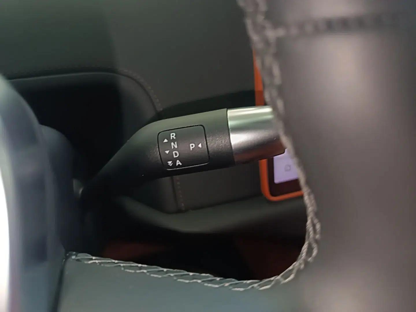 Li Auto L8 2025 Ultra Smart Refreshed Edition — миниатюра 16