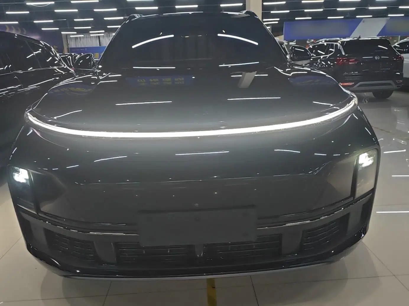 Li Auto L8 2023 Pro Model — миниатюра 2