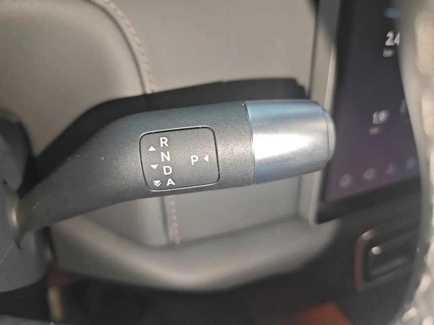 Li Auto L8 2023 Pro Model — миниатюра 16