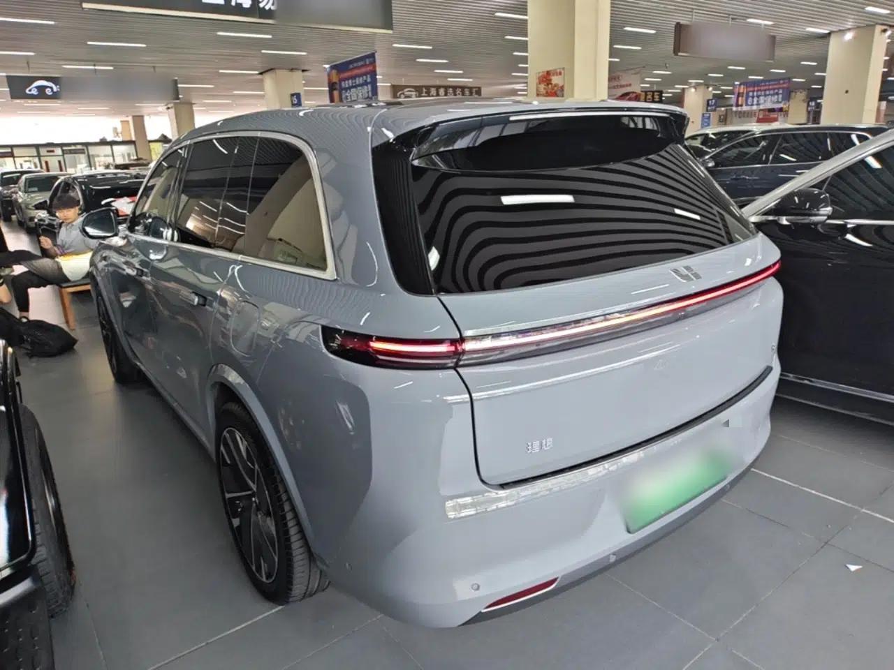 Li Auto L8 2025 Max Smart Refresh Edition — миниатюра 13