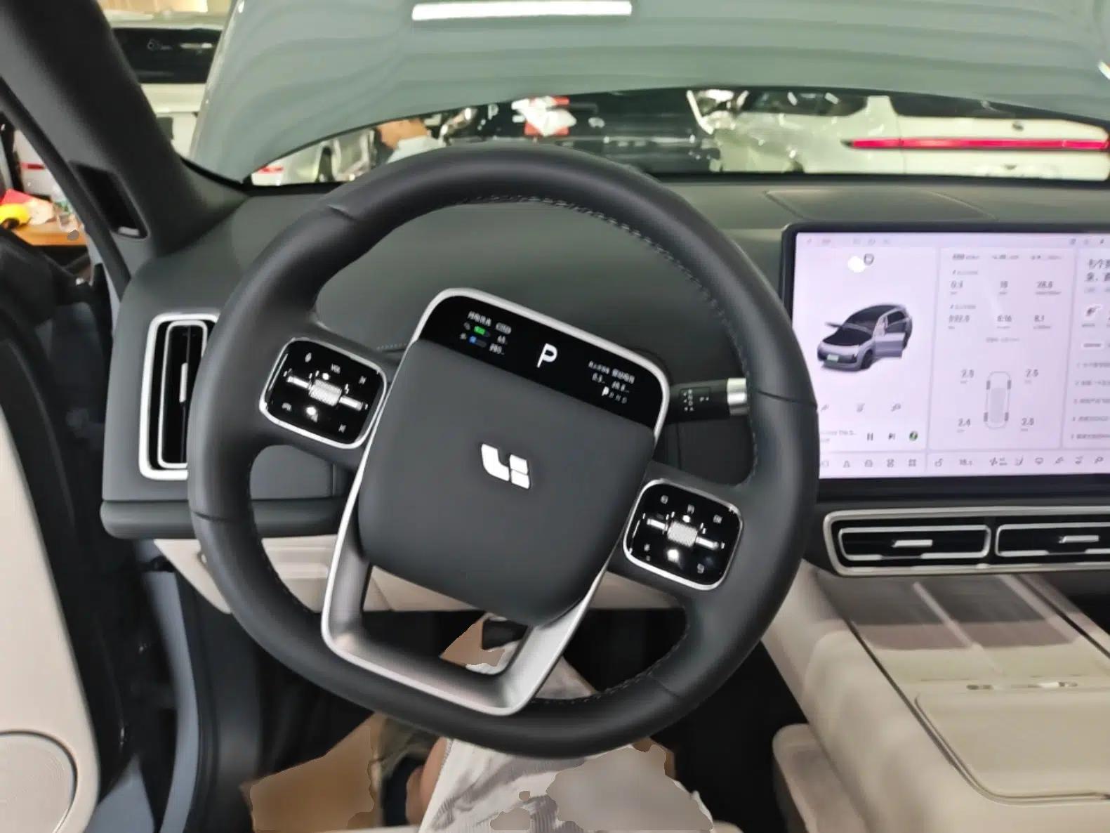 Li Auto L8 2025 Max Smart Refresh Edition — миниатюра 18