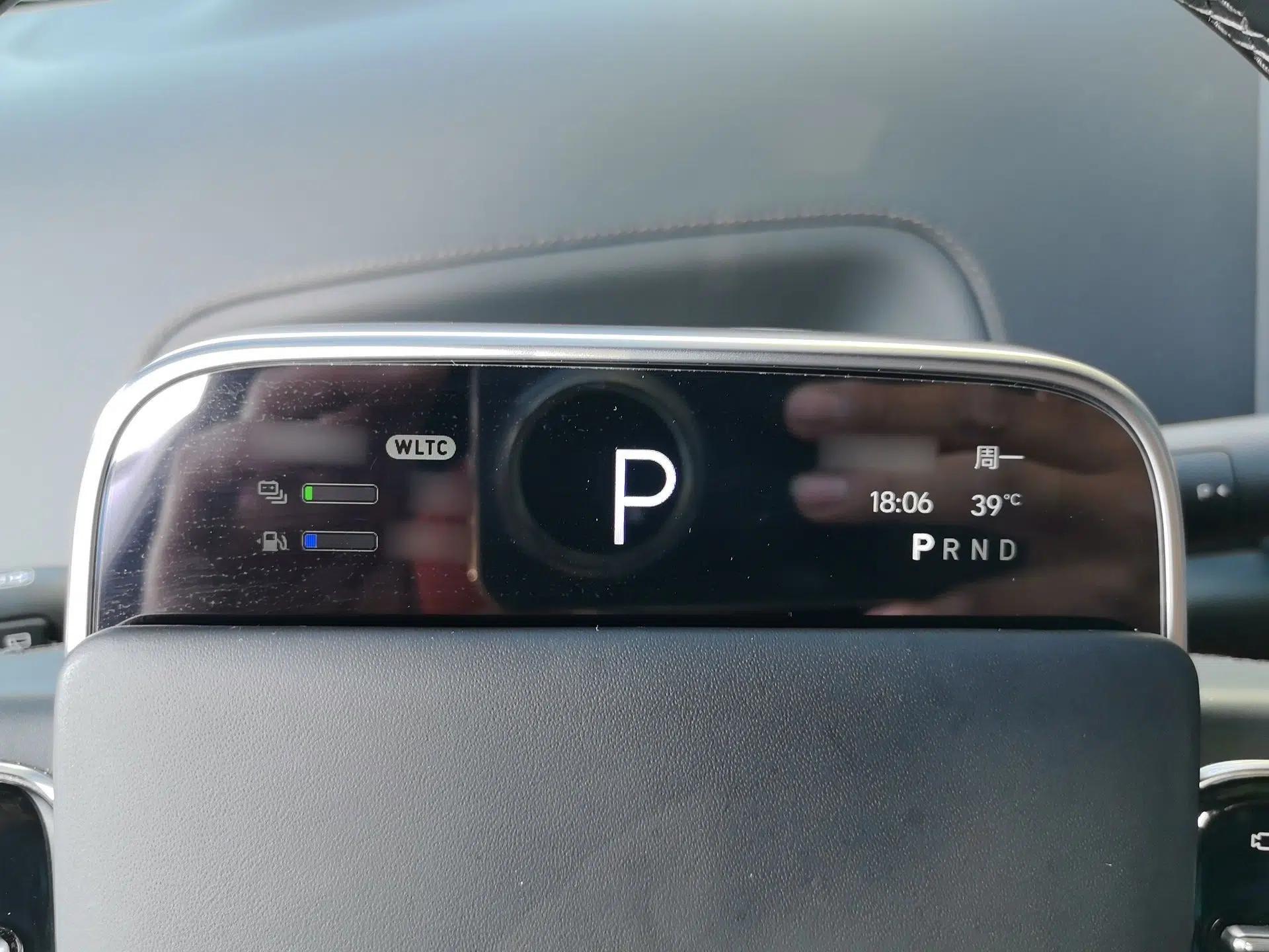 Li Auto L8 2023 Pro Model — миниатюра 10