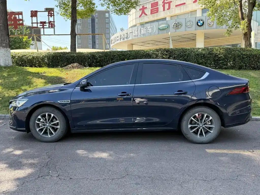 Qin PLUS 2024 Glory Edition DM-i 55KM Leading Model — миниатюра 3