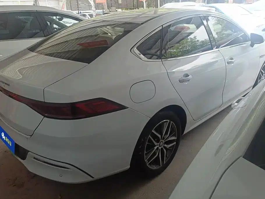 Qin PLUS 2021 DM-i 55KM Flagship Edition — миниатюра 3