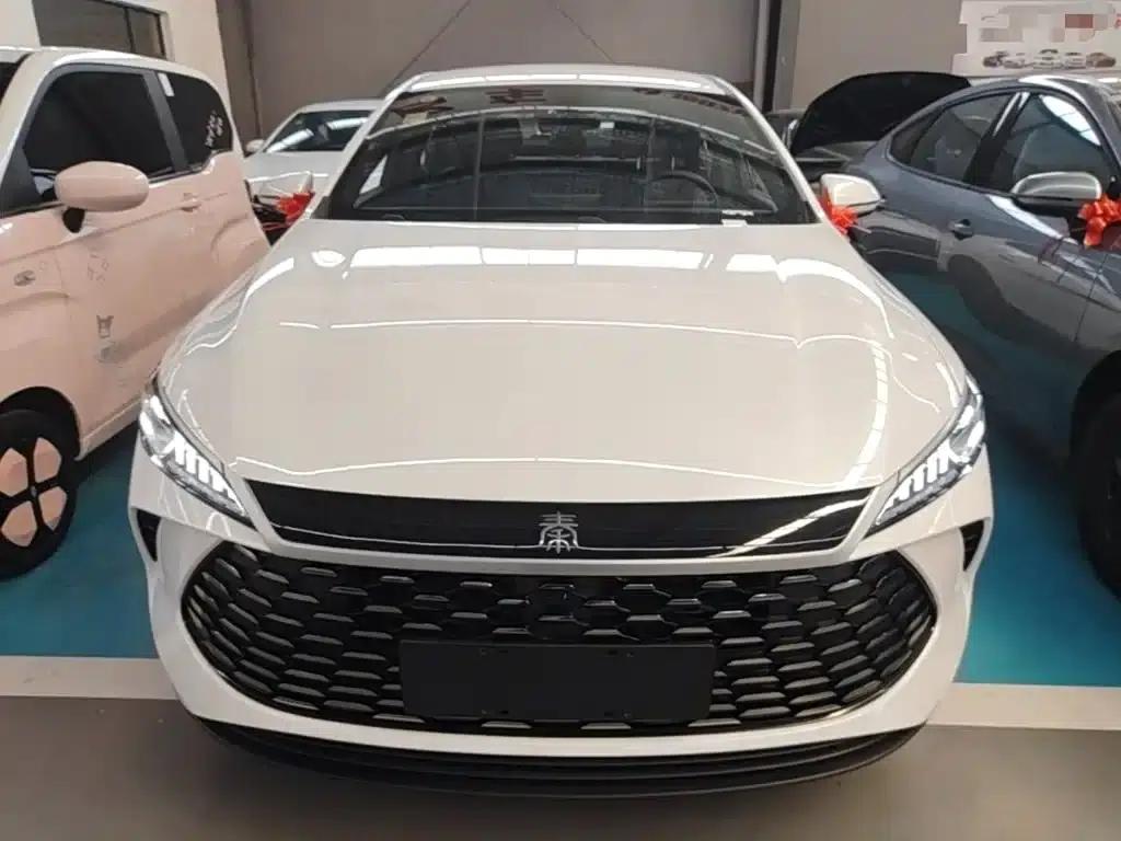Qin PLUS 2025 DM-i Smart Driving Edition 128KM Progressive Model — миниатюра 3