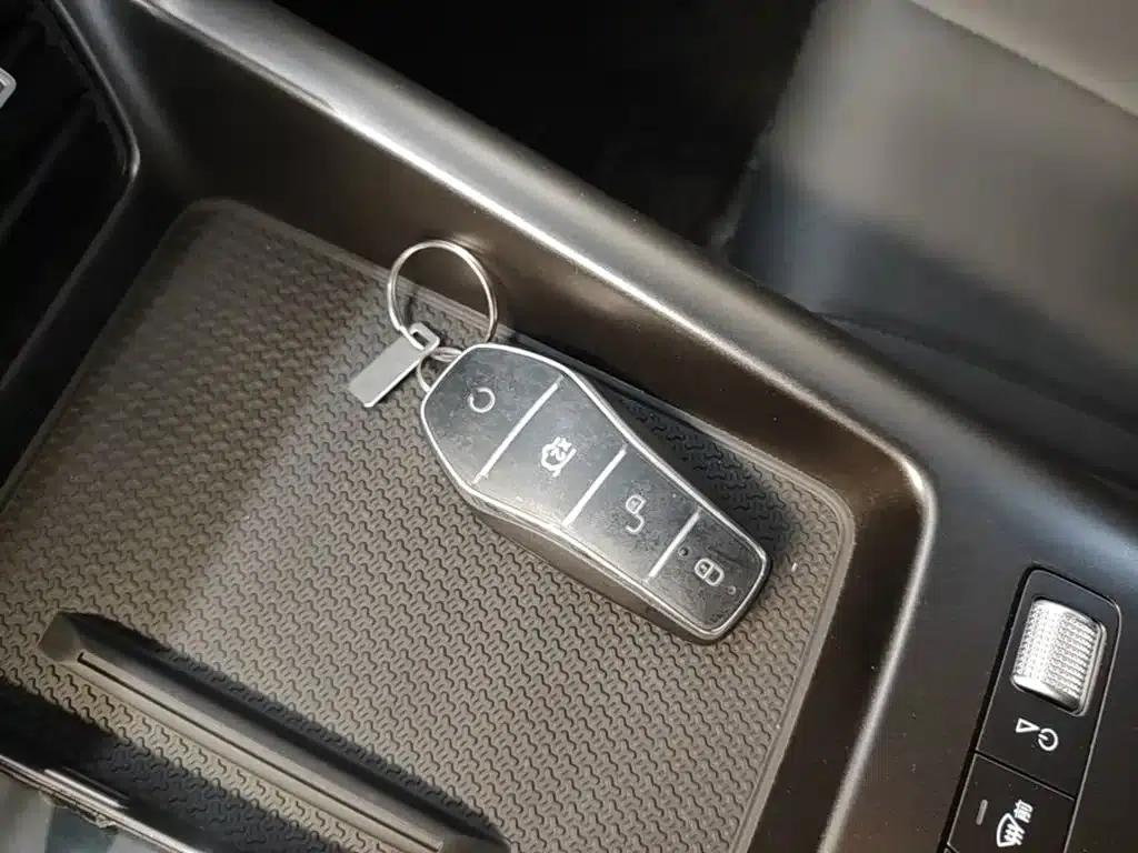 Qin PLUS 2025 DM-i Smart Driving Edition 128KM Progressive Model — миниатюра 9