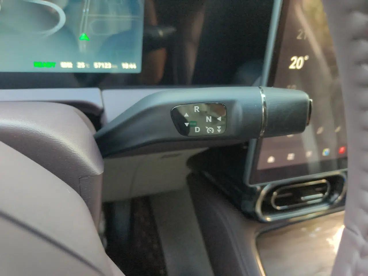 Leapmotor C11 2024 Range-Extended 300 Luxury Edition — миниатюра 14