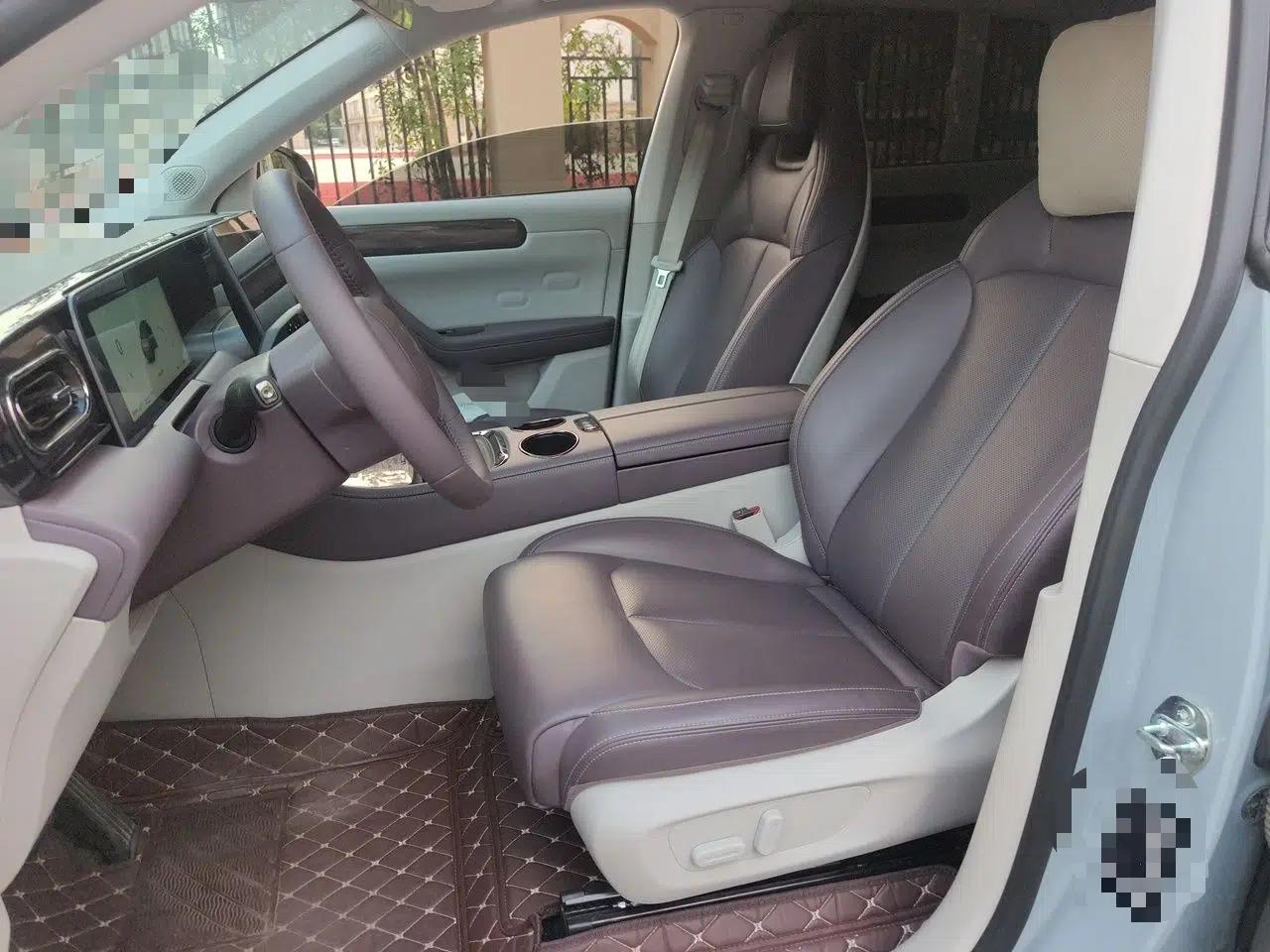 Leapmotor C11 2024 Range-Extended 300 Luxury Edition — миниатюра 15