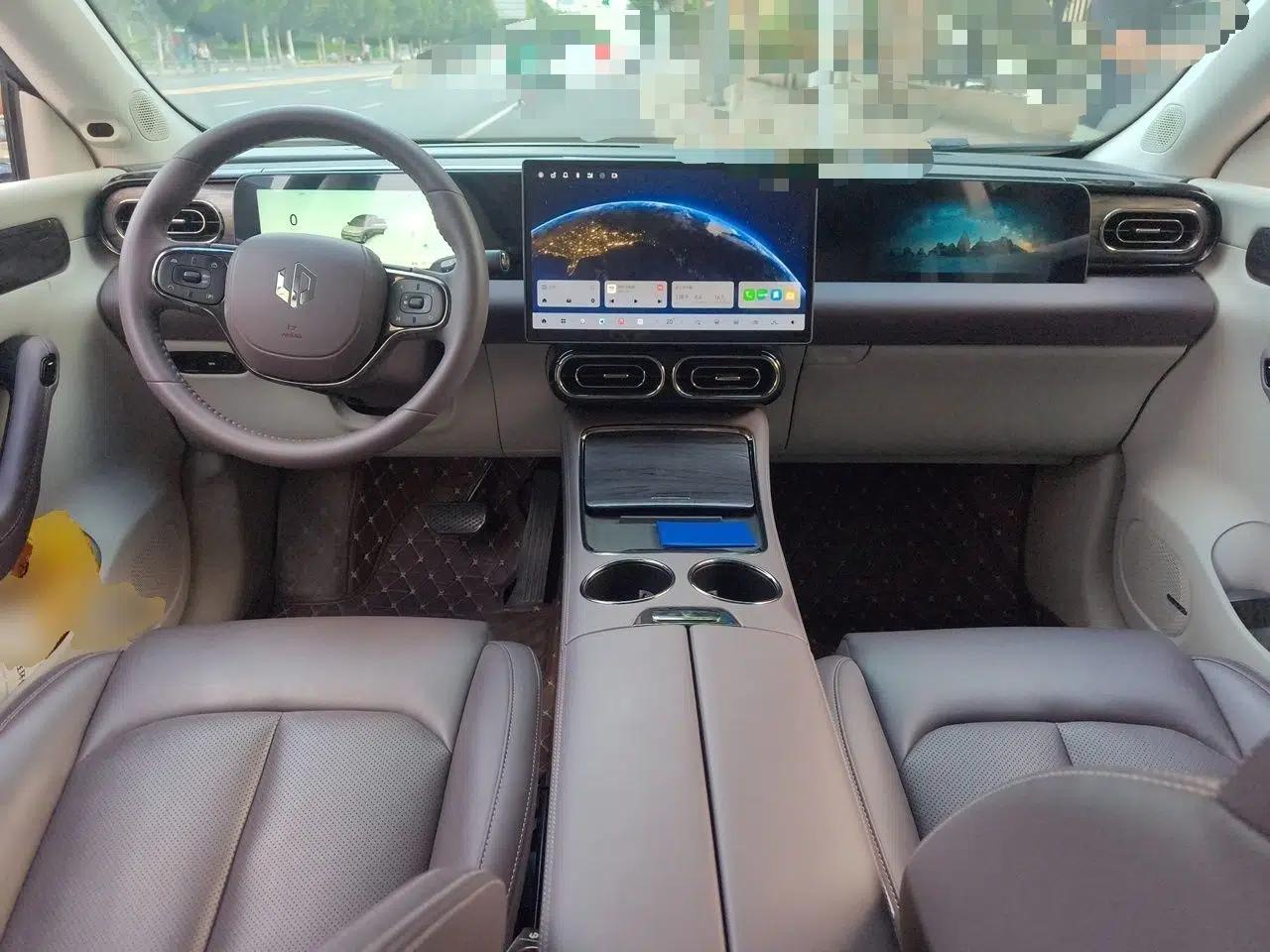 Leapmotor C11 2024 Range-Extended 300 Luxury Edition — миниатюра 9