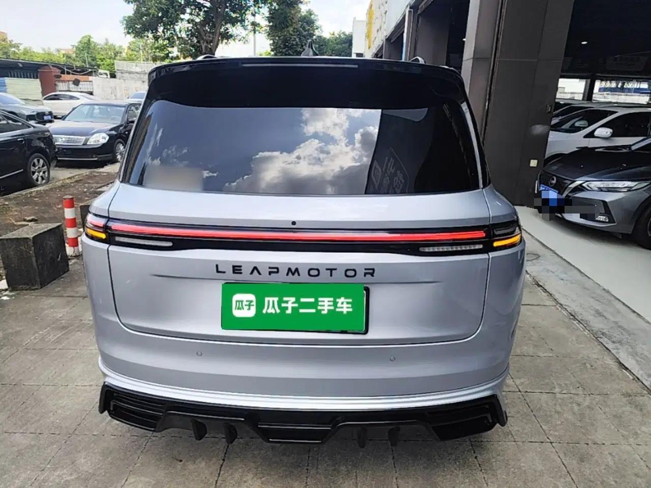 Leapmotor C16 2024 Range-Extended 200 LiDAR Edition — миниатюра 5