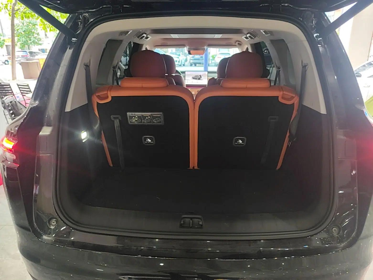 Leapmotor C16 2026 Extended-Range 280 LiDAR Zhizun Edition 6 Seats — миниатюра 22