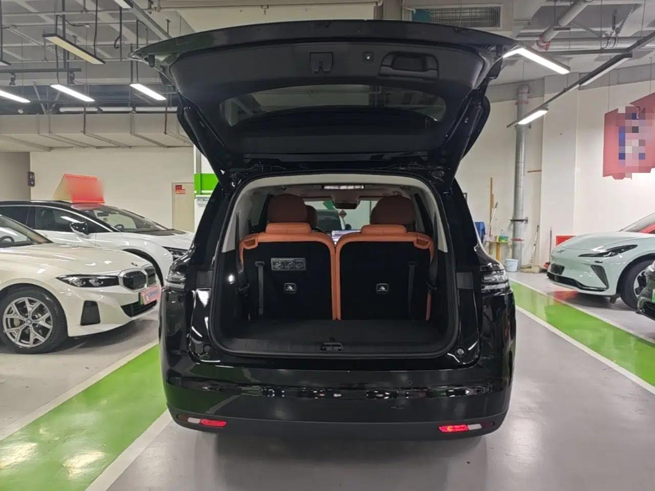Leapmotor C16 2026 Extended-Range 280 LiDAR Zhizun Edition 6 Seats — миниатюра 22