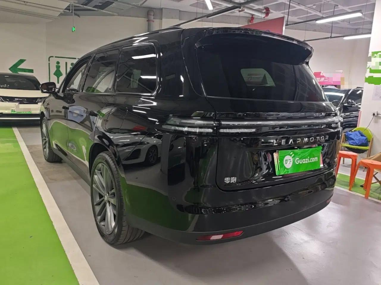 Leapmotor C16 2026 Extended-Range 280 LiDAR Zhizun Edition 6 Seats — миниатюра 4