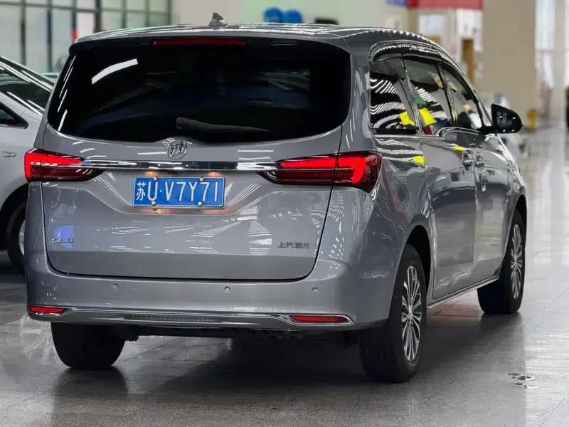 Buick GL8 2023 Land Business Class 2.0T Luxury Edition — миниатюра 6