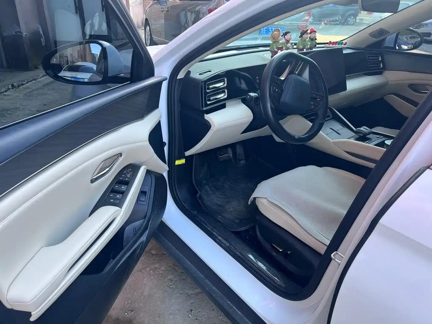 Qin L 2024 DM-i 120KM Excellent Edition — миниатюра 4