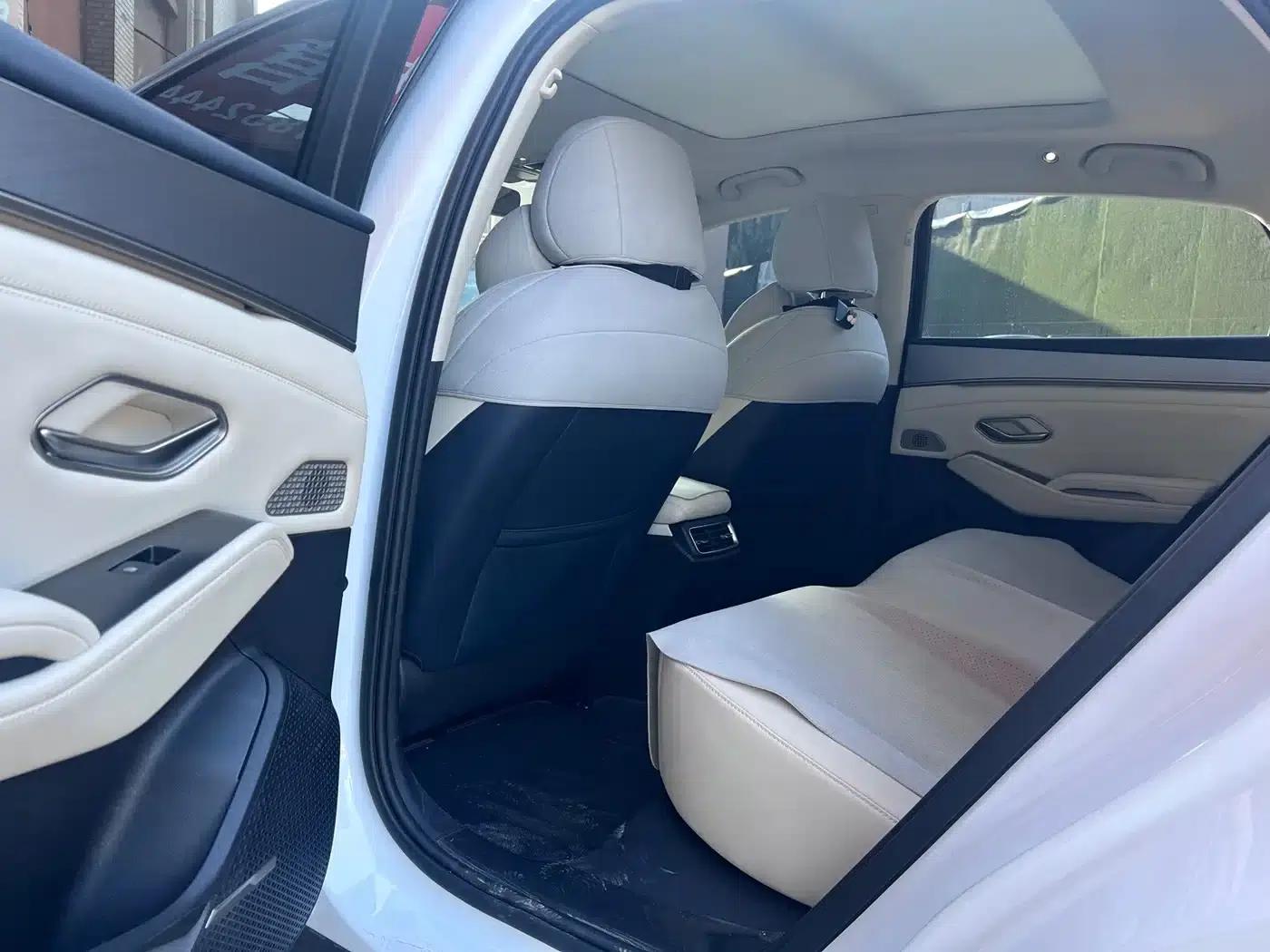 Qin L 2024 DM-i 120KM Excellent Edition — миниатюра 7