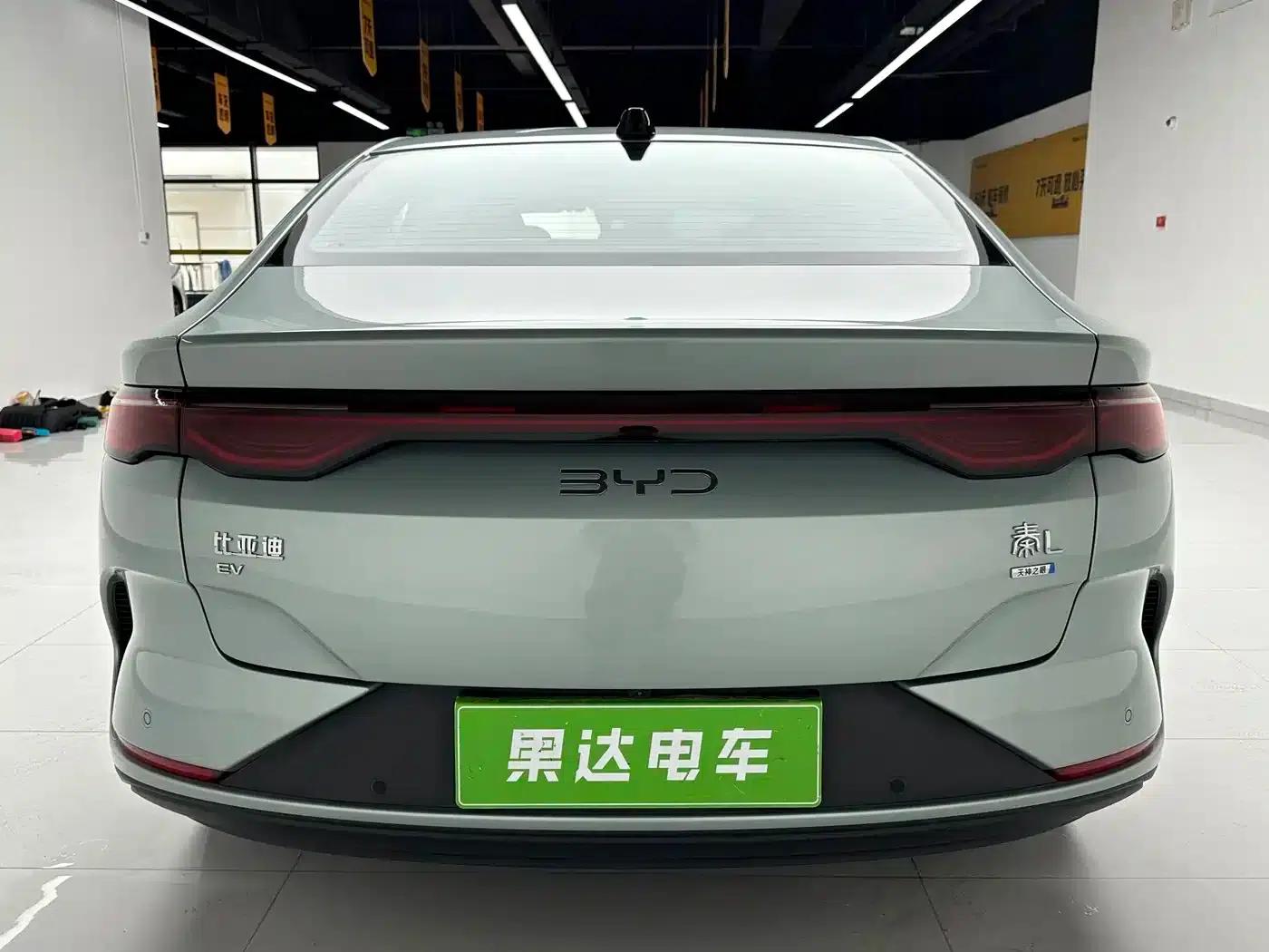 Qin L 2025 EV 545KM Premium Edition — миниатюра 7
