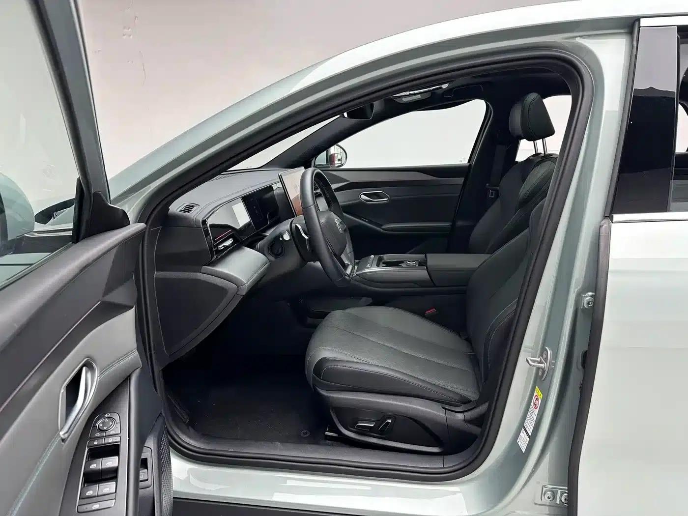 Qin L 2025 EV 545KM Premium Edition — миниатюра 9