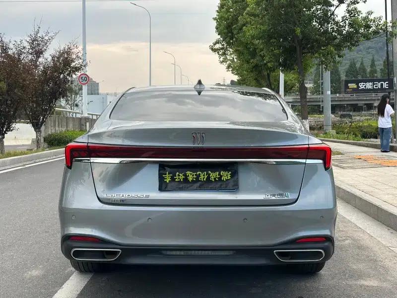 Buick LaCrosse 2023 28T Automatic Premium Edition — миниатюра 5