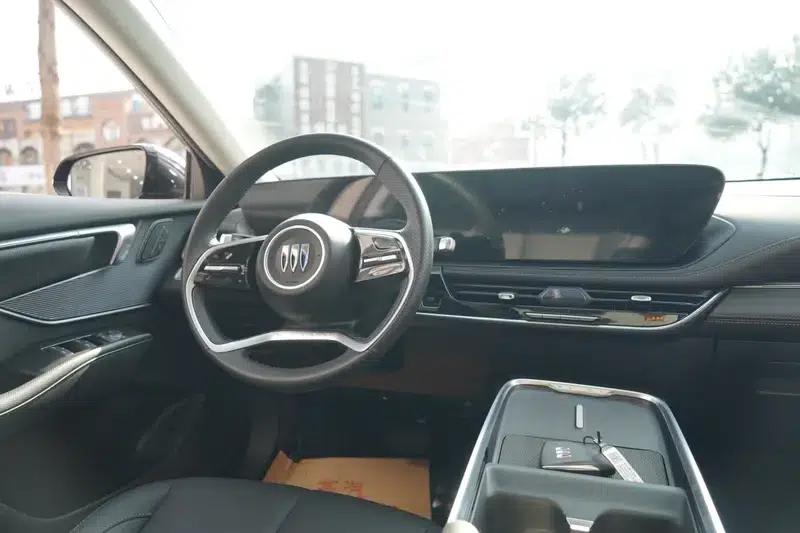 Buick LaCrosse 2023 28T Automatic Premium Edition — миниатюра 10