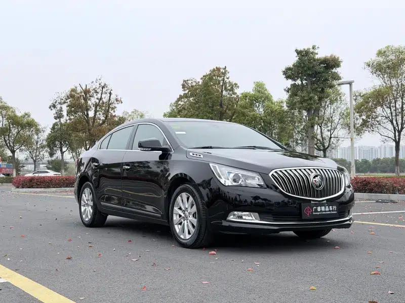 Buick LaCrosse 2013 2.4L SIDI Elite Comfort — миниатюра 3