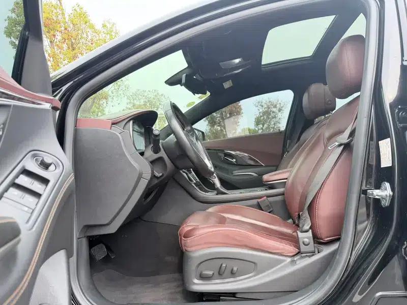 Buick LaCrosse 2013 2.4L SIDI Elite Comfort — миниатюра 9