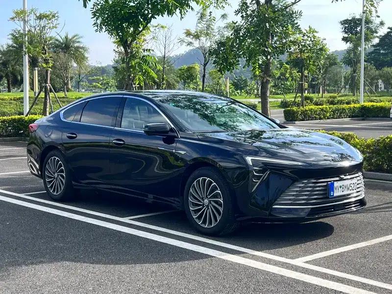 Buick LaCrosse 2023 28T Automatic Premium Edition — миниатюра 3