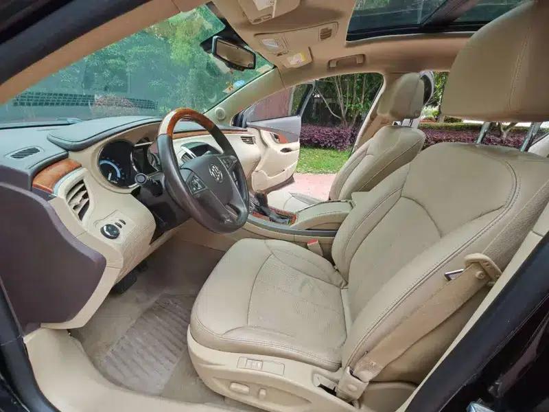 Buick LaCrosse 2012 2.4L SIDI Luxury Edition — миниатюра 8