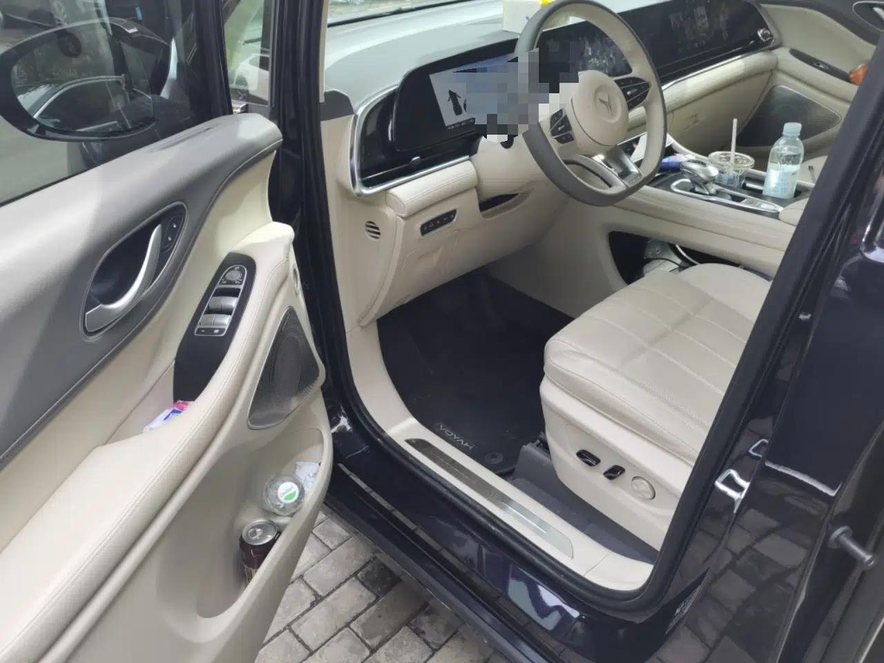 VOYAH Dream 2024 PHEV Ultra-Long Range Flagship Edition — миниатюра 19