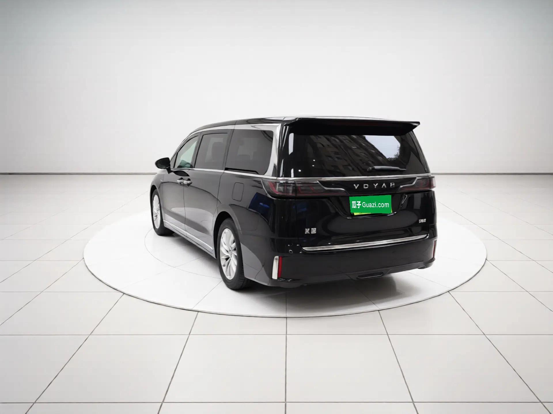 VOYAH Dream 2024 PHEV Ultra-Long Range Flagship Edition — миниатюра 4