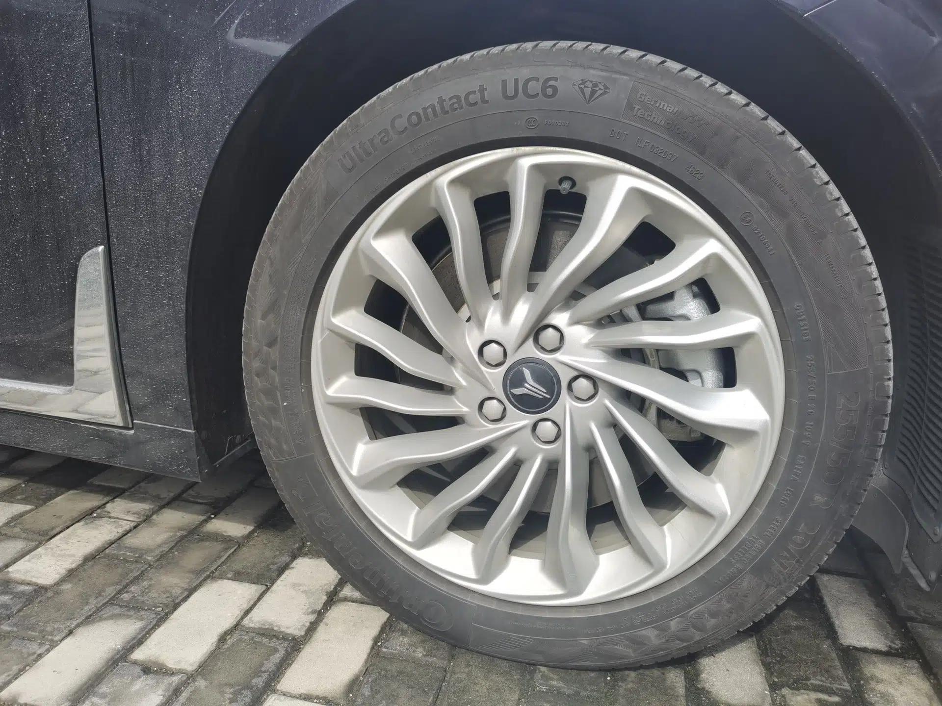 VOYAH Dream 2024 PHEV Ultra-Long Range Flagship Edition — миниатюра 8