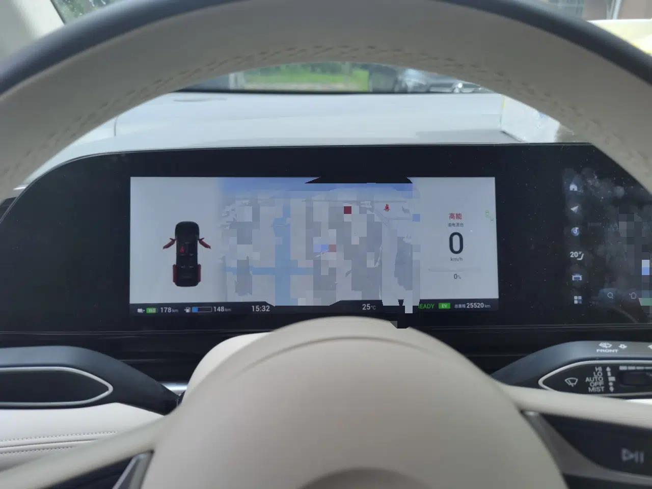 VOYAH Dream 2024 PHEV Ultra-Long Range Flagship Edition — миниатюра 10