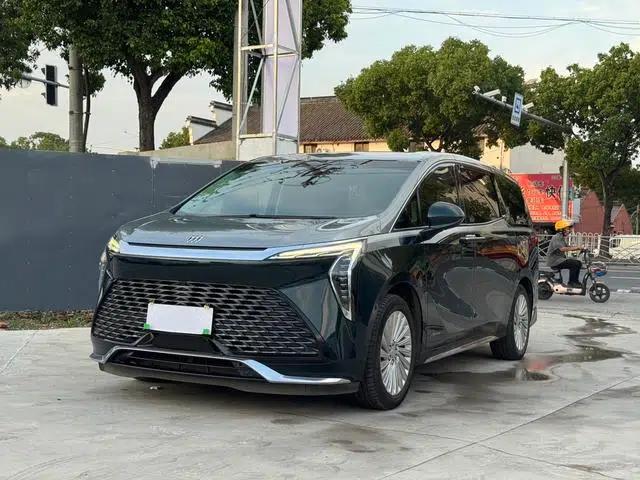 Century 2023 2.0T Four-Seat Luxury Edition