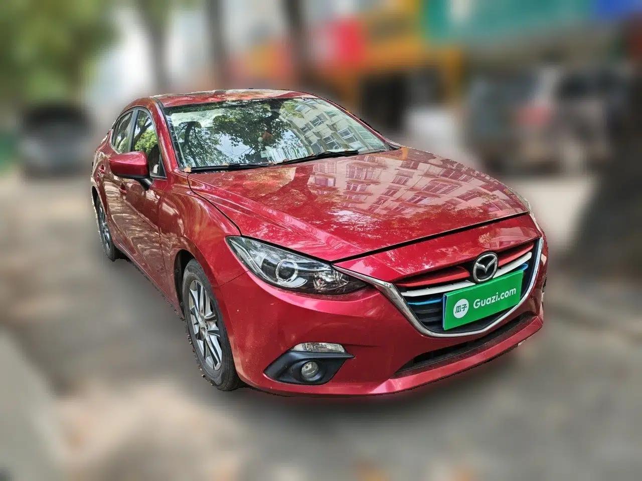 Mazda 3 Axela 2016 Sedan 1.5L Automatic Luxury Model — миниатюра 3