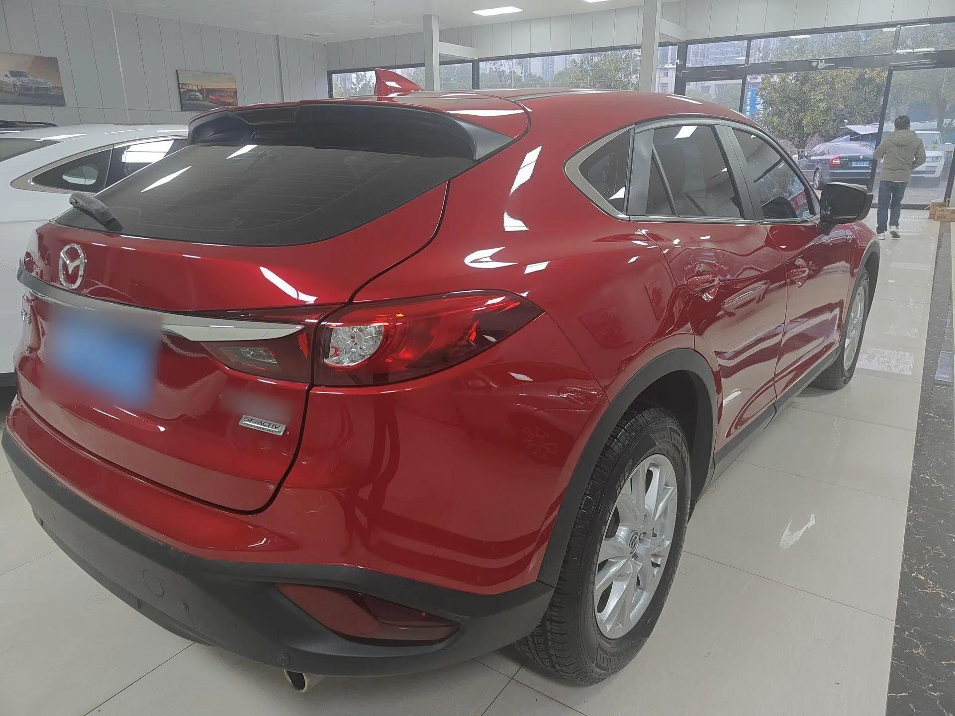 Mazda CX-4 2018 2.0L Automatic Two-Wheel Drive Blue Sky Dynamic Version China V Standard — миниатюра 4