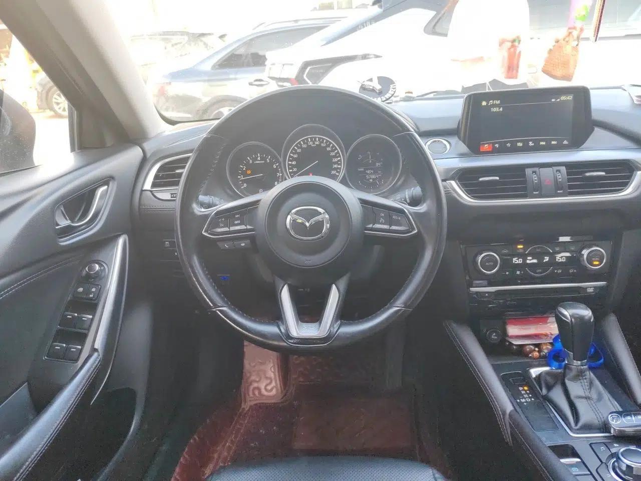 Mazda Atenza 2018 2.5L Skyactiv Sport Version China V Standard — миниатюра 10