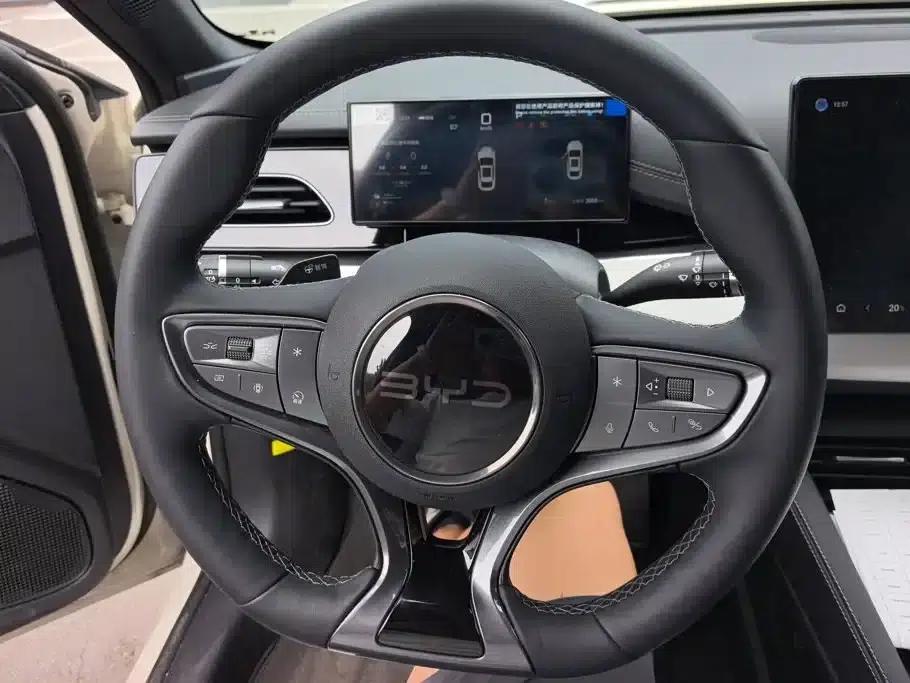 Seal 06 2025 DM-i Intelligent Driving Edition 120KM Premium Model — миниатюра 14
