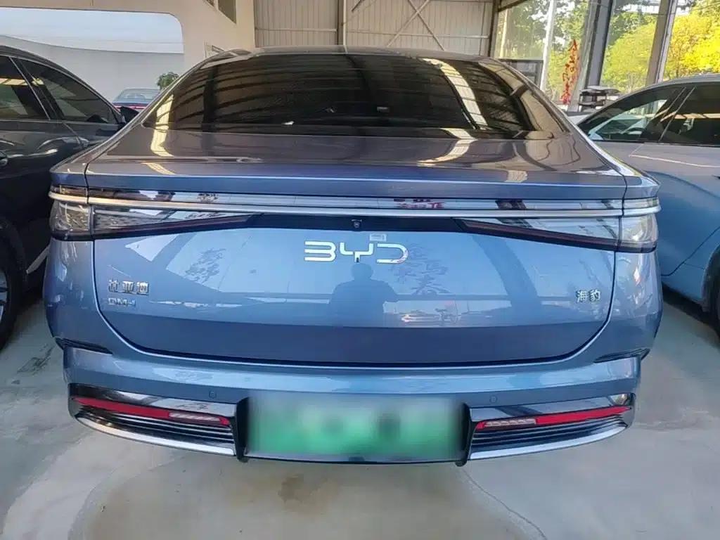 Seal 2023 DM-i 1.5L 121km Luxury — миниатюра 6
