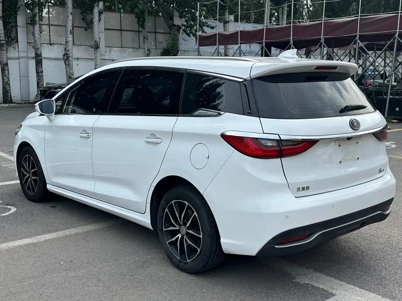 Song MAX 2017 1.5T Automatic Intelligent Premium 7-seater — миниатюра 4