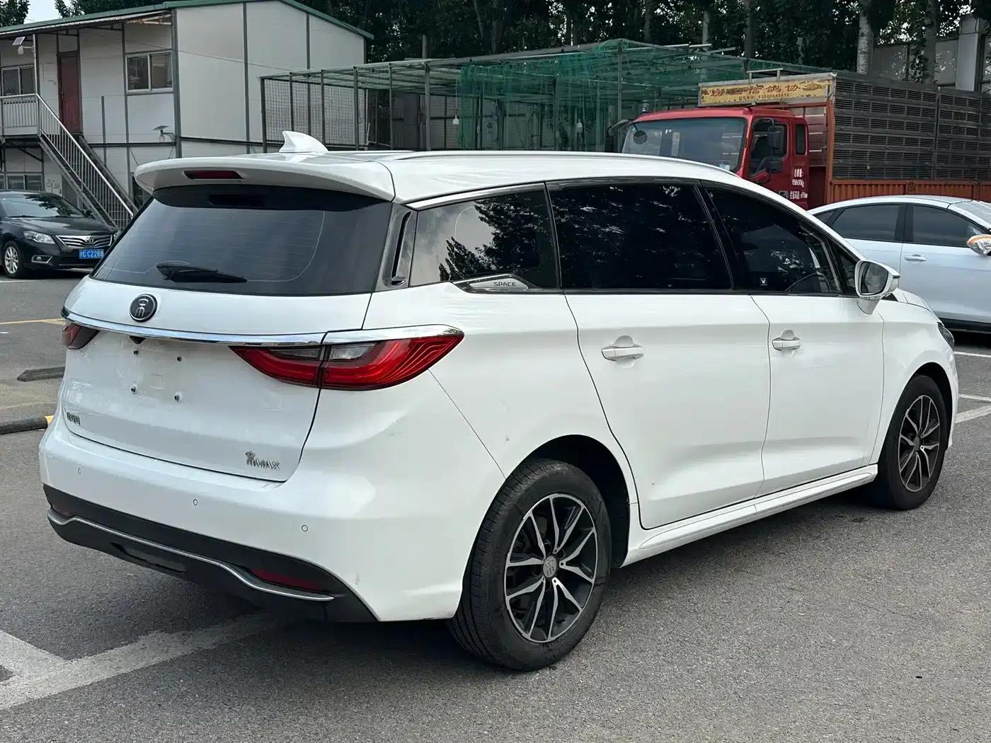 Song MAX 2017 1.5T Automatic Intelligent Premium 7-seater — миниатюра 5