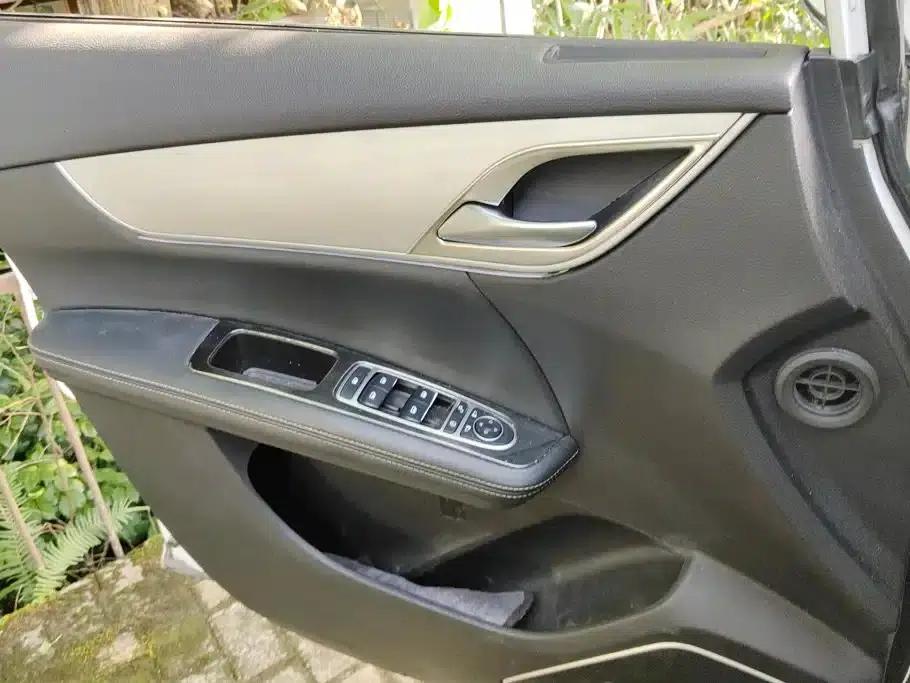 Song MAX 2021 Upgraded Version 1.5T Automatic Luxury 7-Seater — миниатюра 7