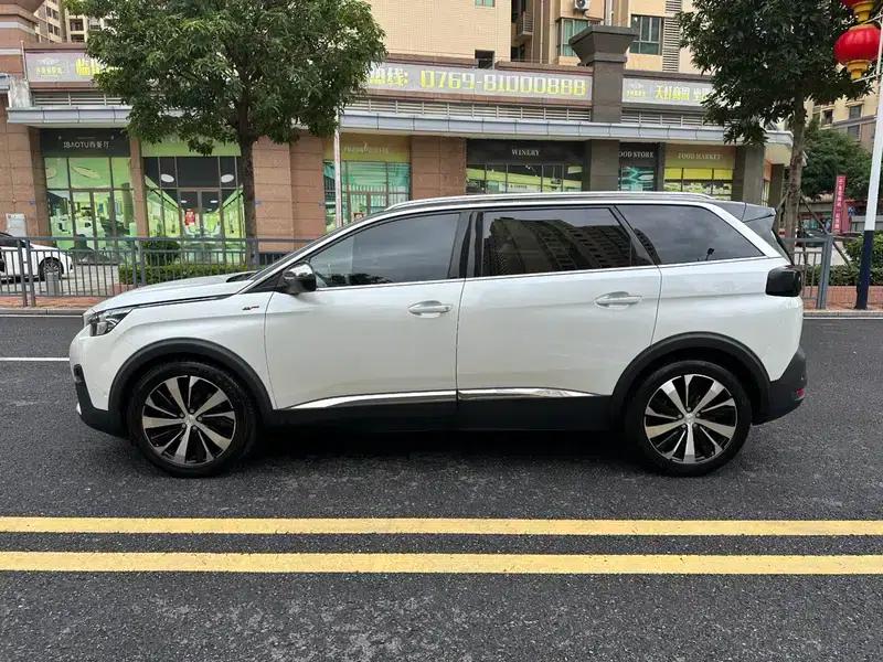 Peugeot 5008 2017 380THP 7-seater Luxury GT Edition — миниатюра 4