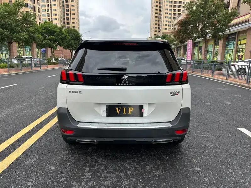 Peugeot 5008 2017 380THP 7-seater Luxury GT Edition — миниатюра 6