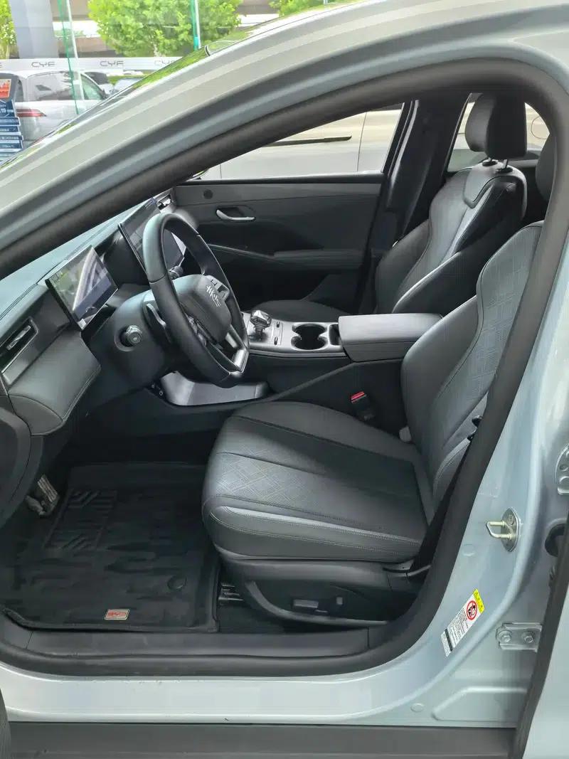 Qin PLUS DM 2025 Intelligent Driving Edition DM-i 120KM Superior Model — миниатюра 7