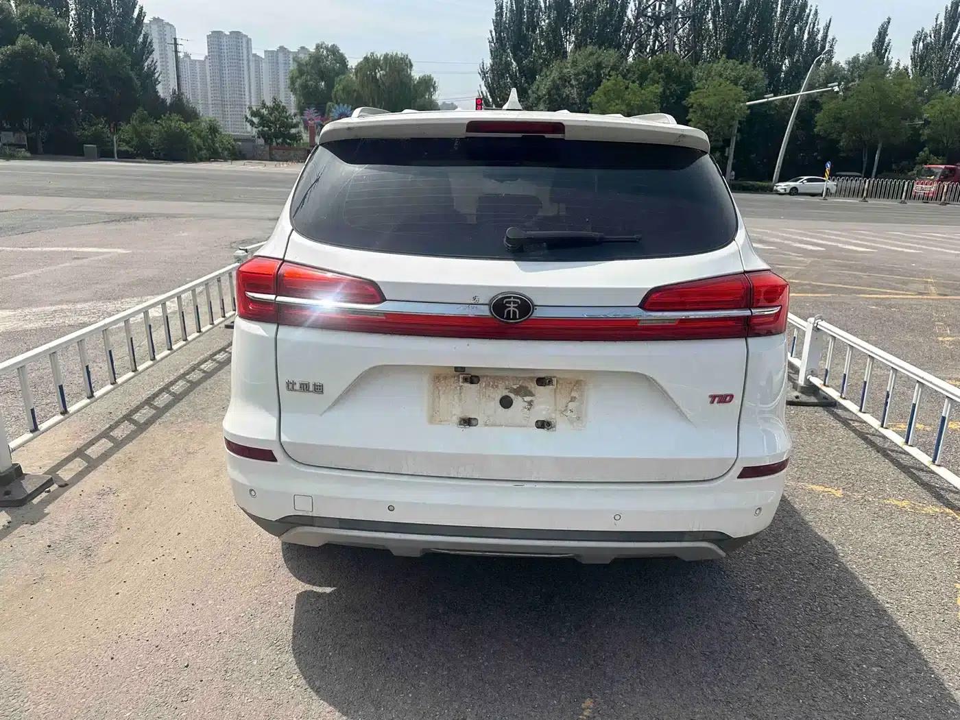 Song 2019 1.5TI Automatic Intelligent Connectivity Premium Edition — миниатюра 8
